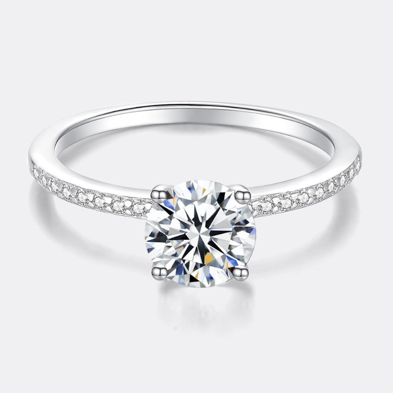 "4 Prong Brilliant" 1 Carat Moissanite Diamond Ring