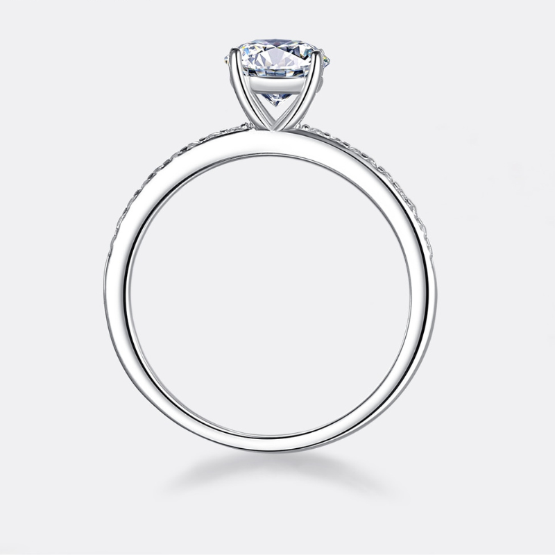 "4 Prong Brilliant" 1 Carat Moissanite Diamond Ring