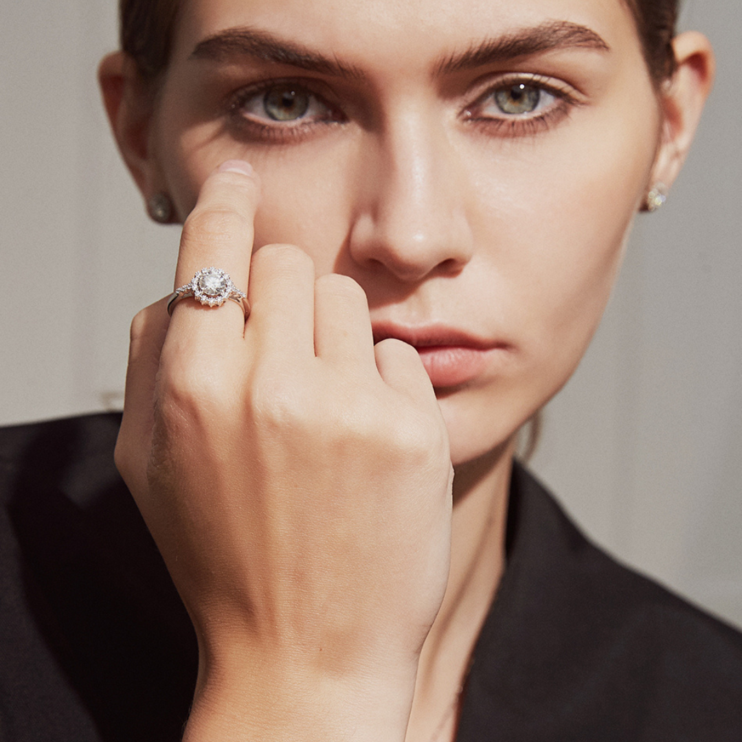 "Flower" Round Brilliant Cut Moissanite Diamond Ring