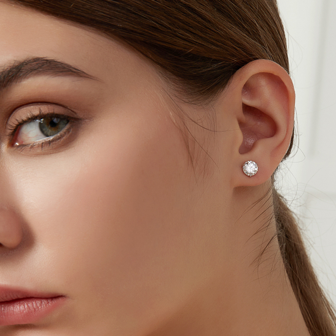 Round Brilliant 2 Carat Moissanite Diamond Stud Earrings
