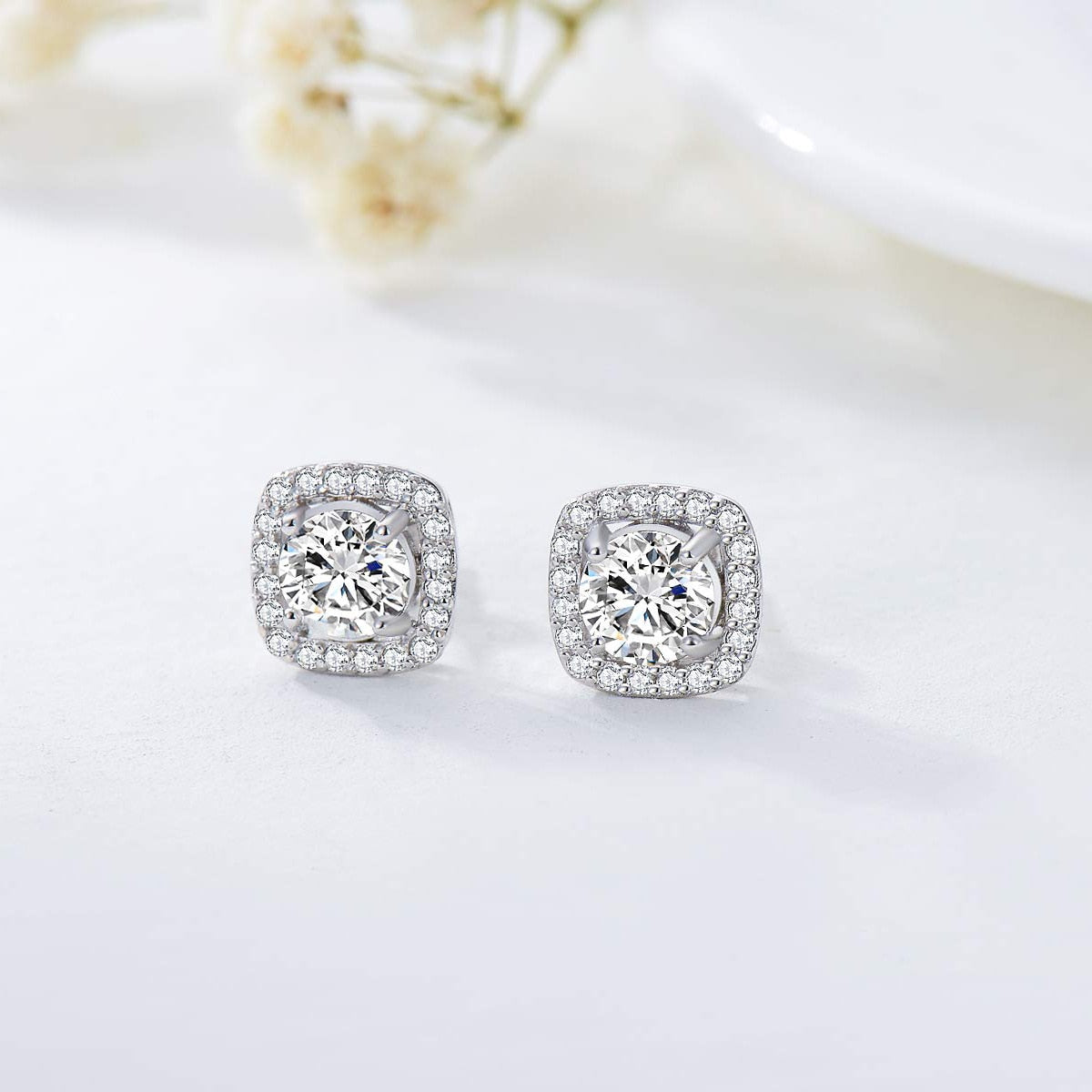 "Halo Sq" Moissanite Diamond Earrings