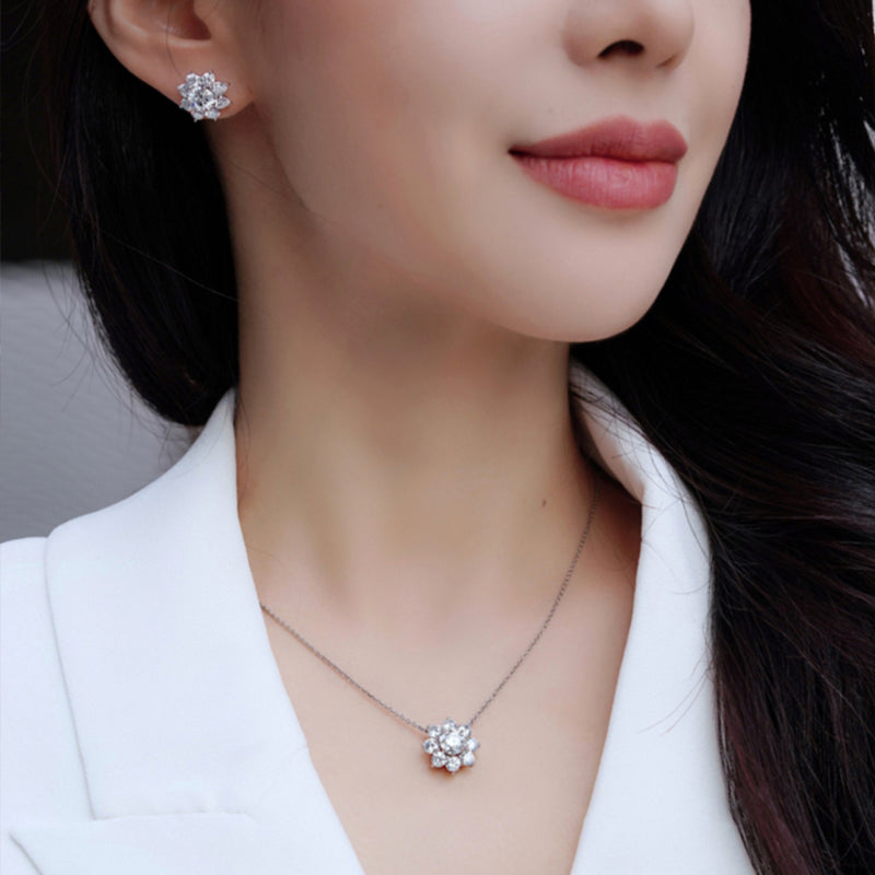 "Snowflake" 1 Carat Moissanite Diamond Earrings